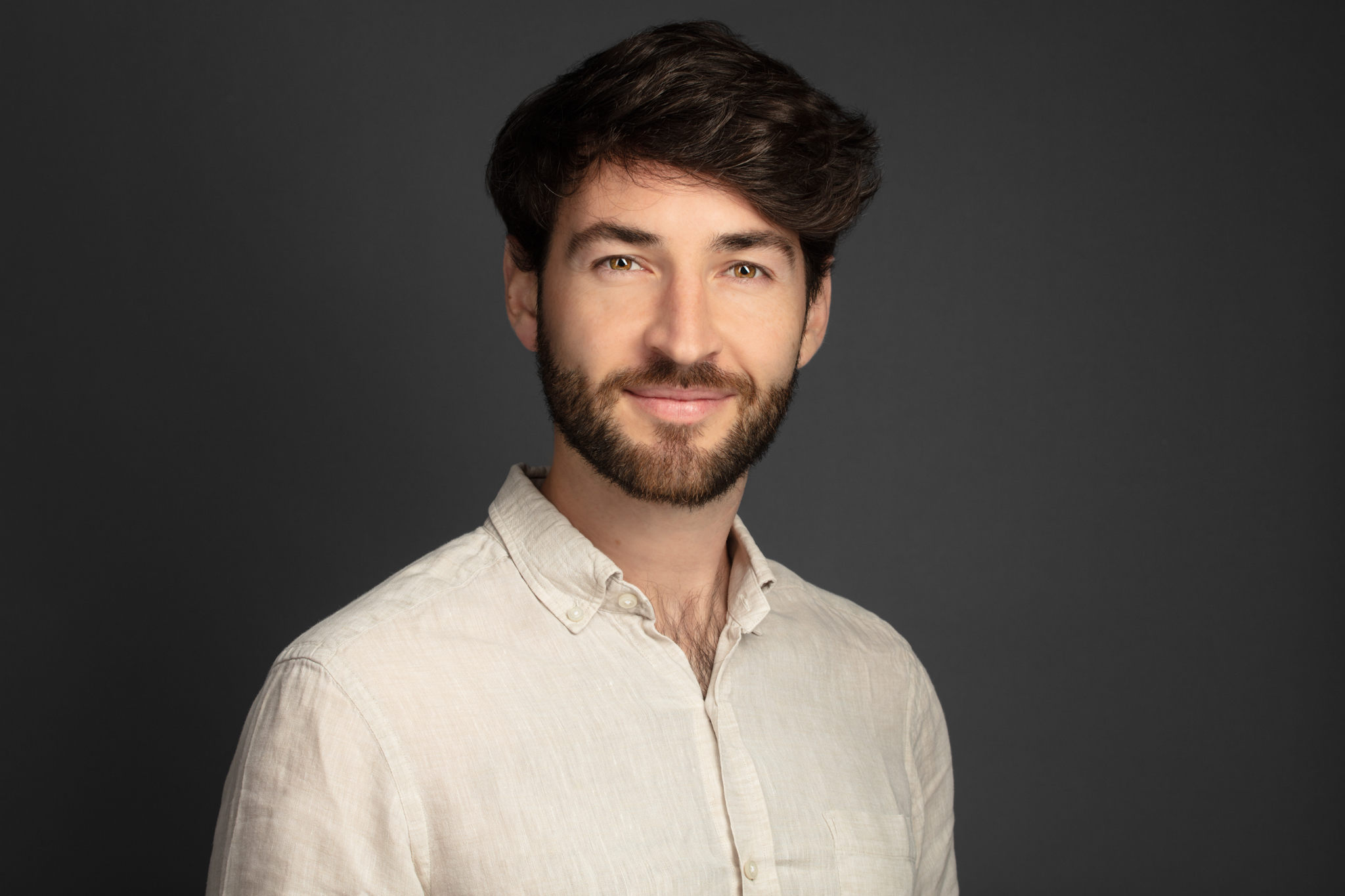 what to wear for your headshots